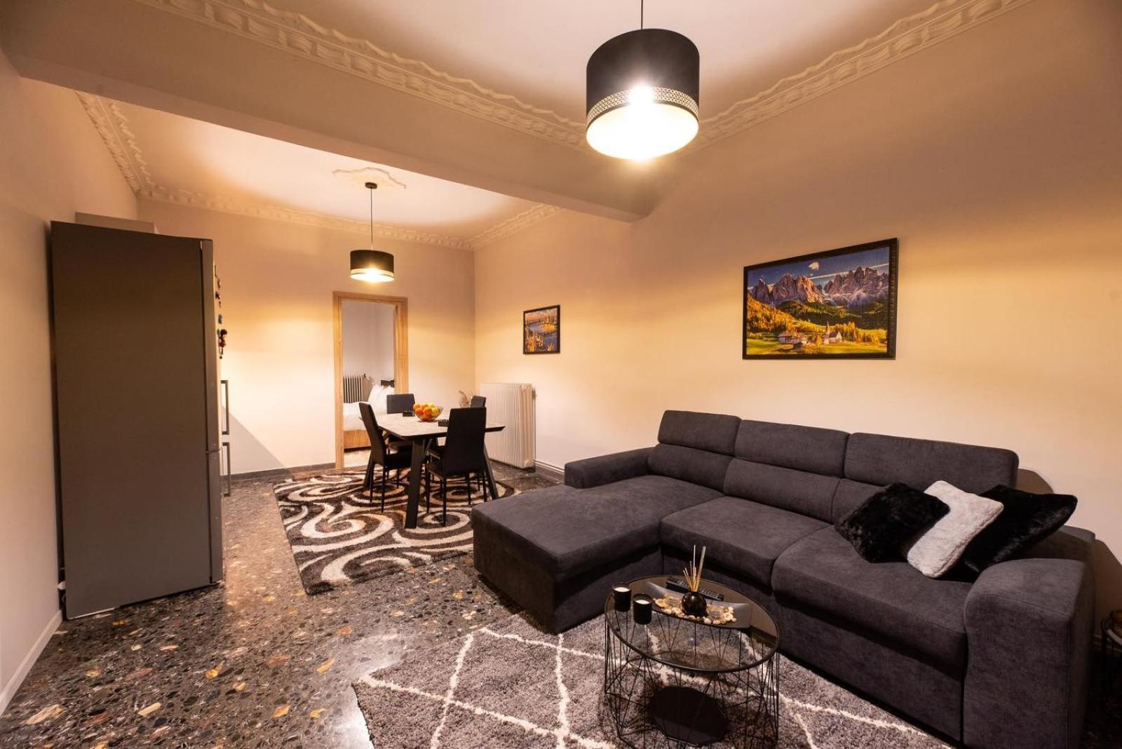 Stamos Apartment Airport Спата Экстерьер фото